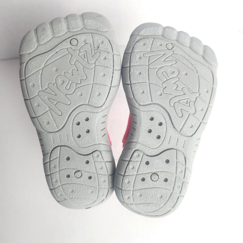 Newtz Toddler Girls Pink Polka Dot Water Shoes Mesh Aqua Socks Size 5/6